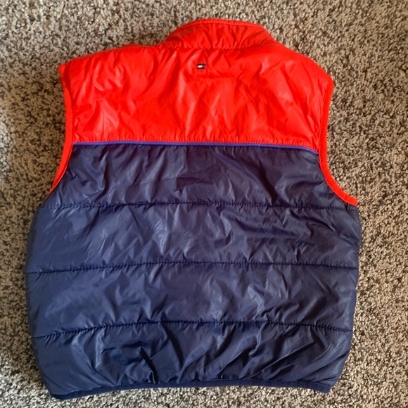 Tommy Hilfiger Vest 18 months - Picture 3 of 3